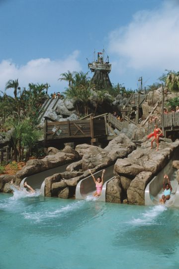 Storm Slides at Typhoon Lagoon are fun waterslides. Groups will have fun competeing as there are 3 slides to choose from. Get cheap typhoon lagoon waterpark tickets.