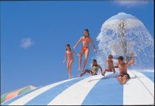 Bubble Up inside Wet and wild water park in orlando. Orlando Group getaways offers group discount tickets to Wet and wild orlando.