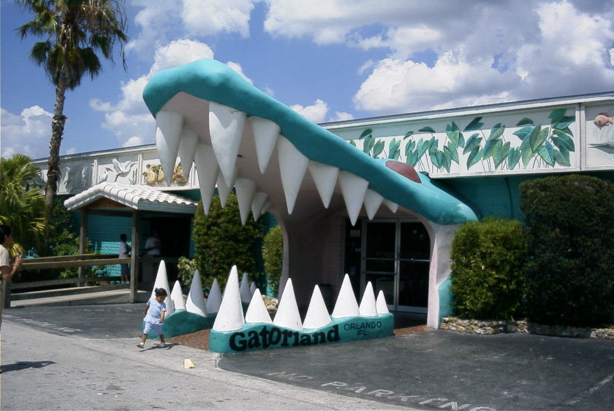 The entrance to gatorland in Orlando is a jaw of a large gator. Gatorlando is a fun attraction for groups. Diiscount tiickets for gatorlando available.