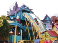 Dudley Do-Rights Ripsaw Falls is a coll water ride with a splash at the end. Get cheap tickets for your group with Orlando Group Getaways.