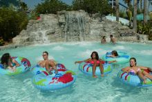 The Lazy river ride inside Wet and wild water park in orlando.  Discount tickets for wet ’n wild for your groupare available with orlando group getaways.